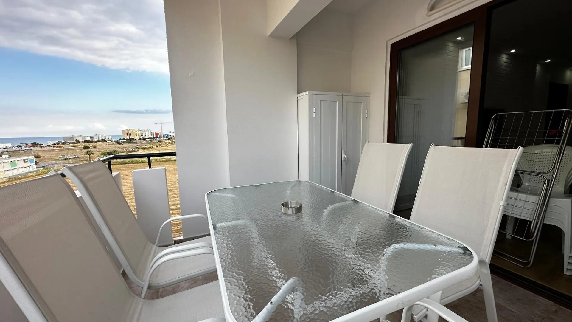 Maestro Sea - View Apartment Larnaca
