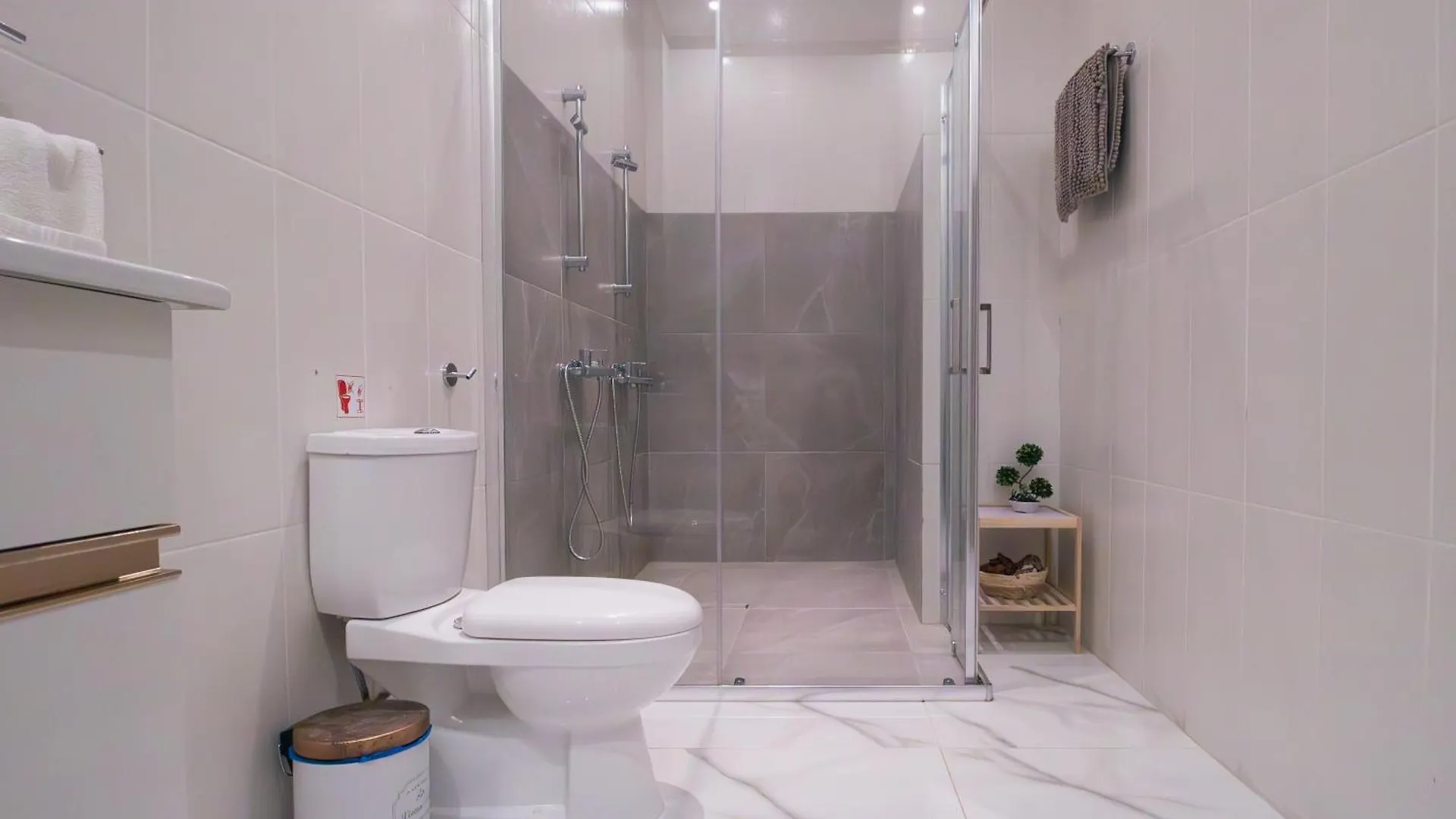 Maestro Sea - View Apartment Larnaca 0*,